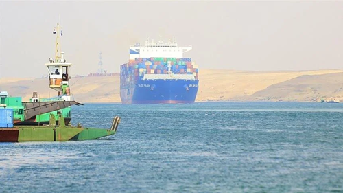 Kênh đào Suez thiệt hại nặng do căng thẳng ở khu vực

